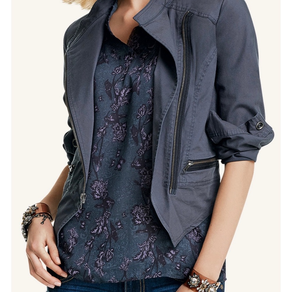 Cabi Evermore Top With Flutter Sleeves. Size Xl, … - image 2
